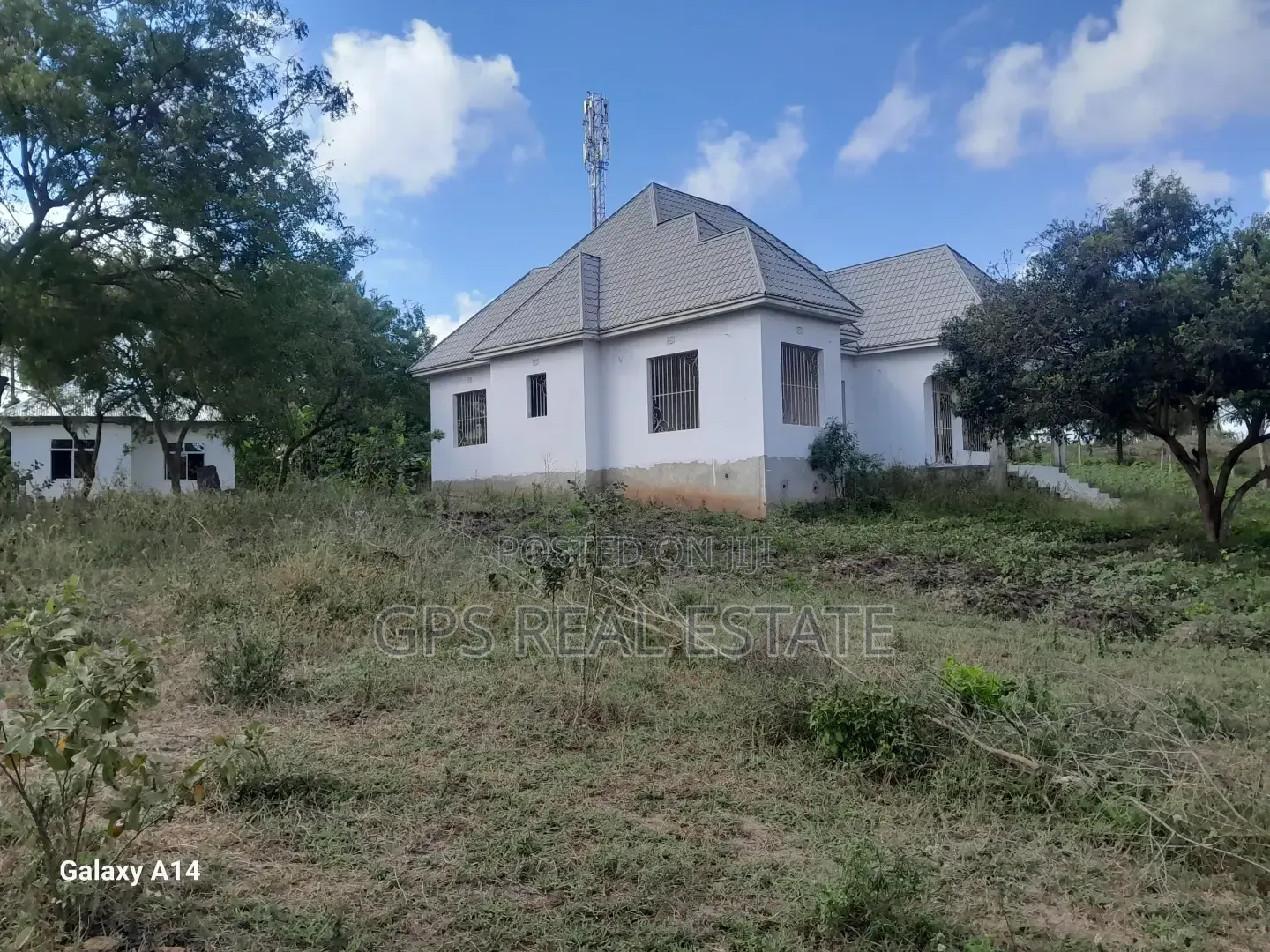 4bdrm House in Goba Kwa Robert, Kinondoni for sale