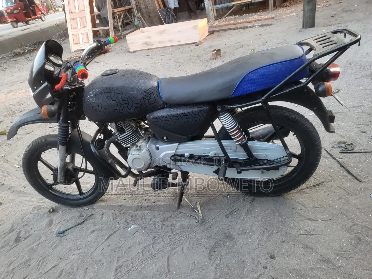 Bajaj Boxer X125 2020 Black