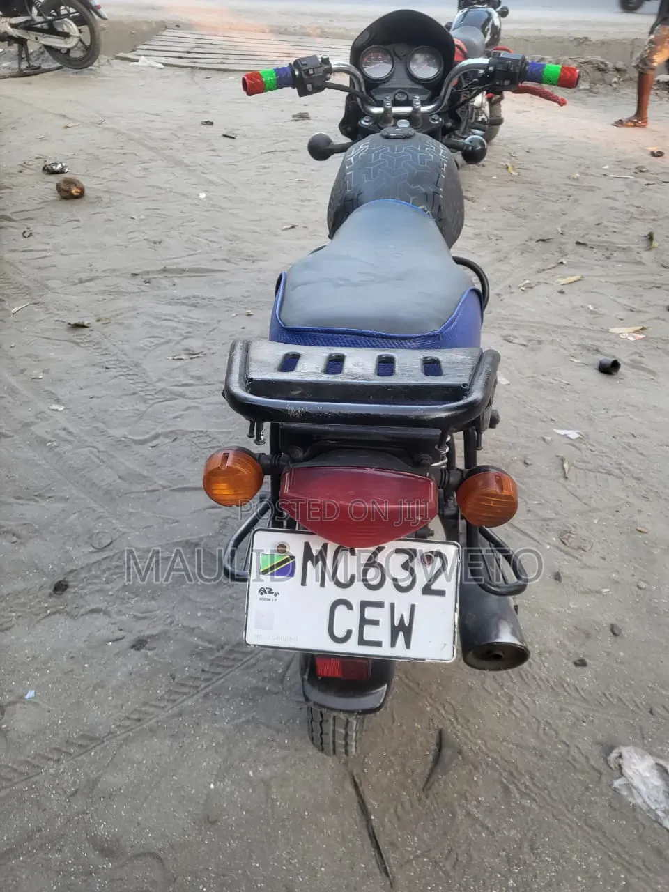 Bajaj Boxer X125 2020 Black