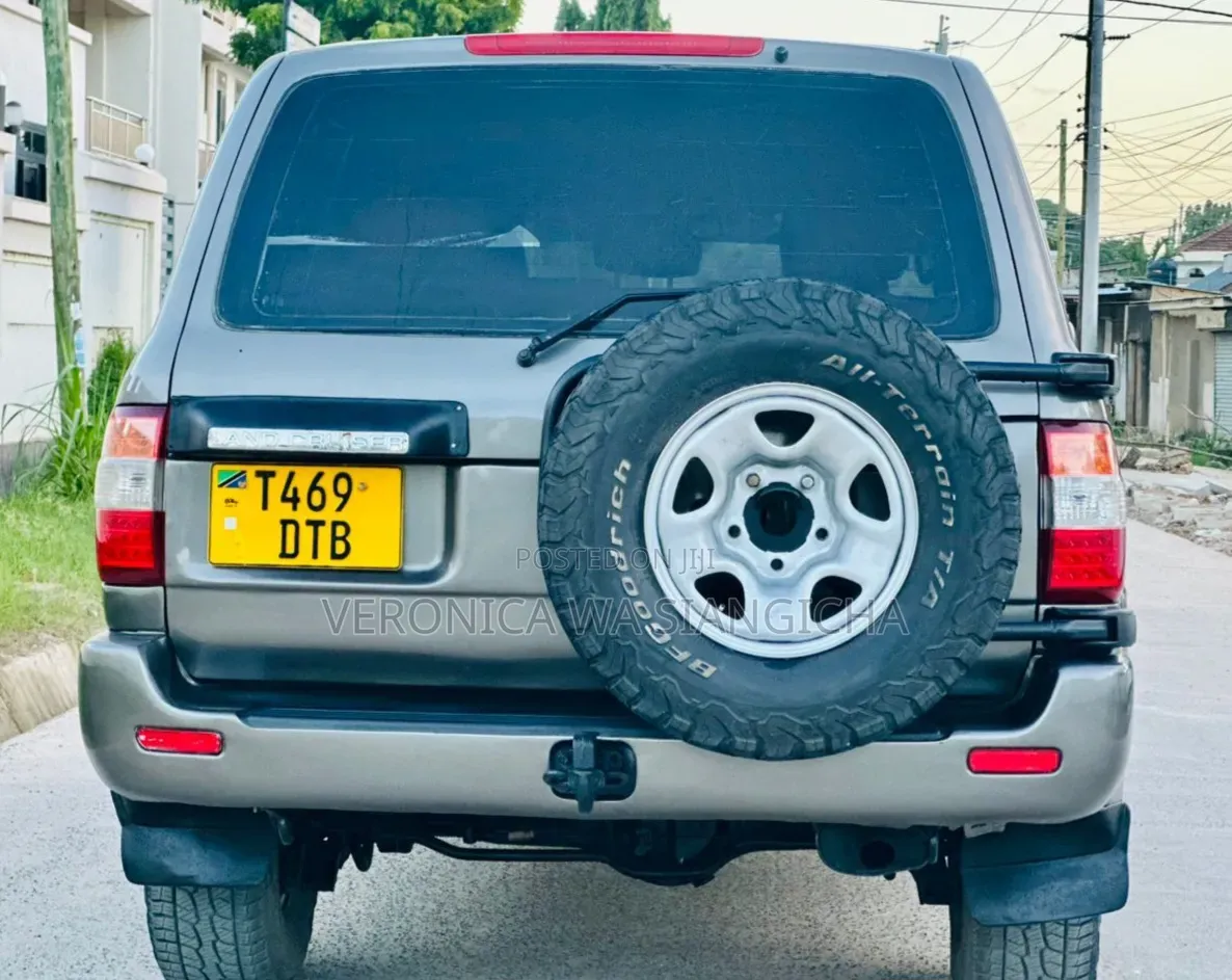 Toyota Land Cruiser Prado 1999 Gray