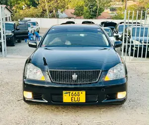 Toyota Crown 2006 Black
