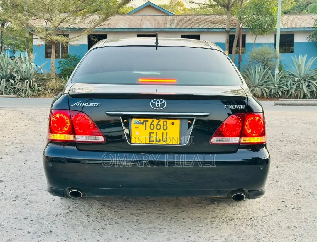 Toyota Crown 2006 Black
