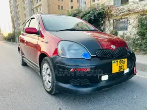 Toyota Vitz 1.0 FWD 5dr 2006 Maroon