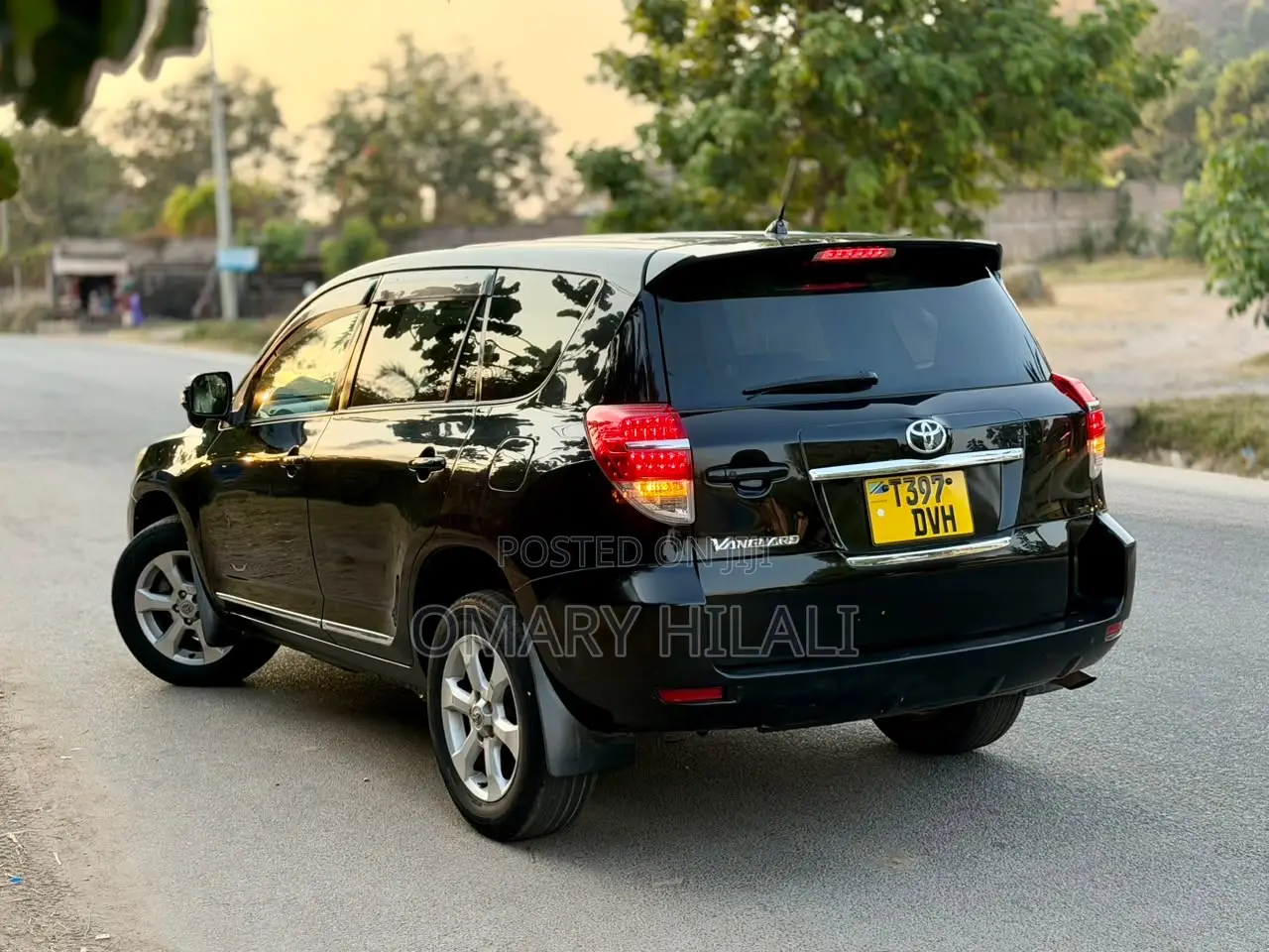 Toyota Vanguard 2011 Black