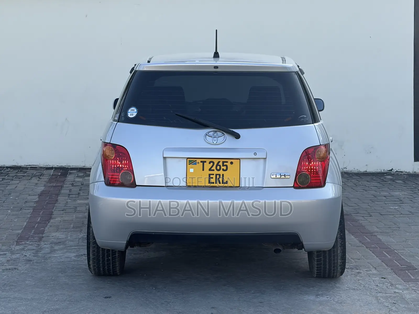 Toyota IST 2005 Silver