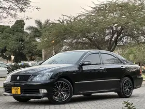 Toyota Crown Royale 2005 Black