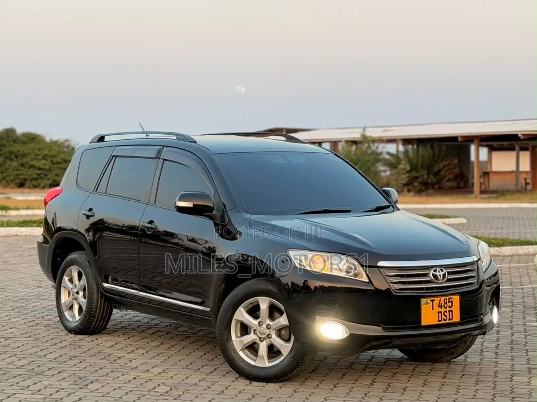 Toyota Vanguard 2010 Black