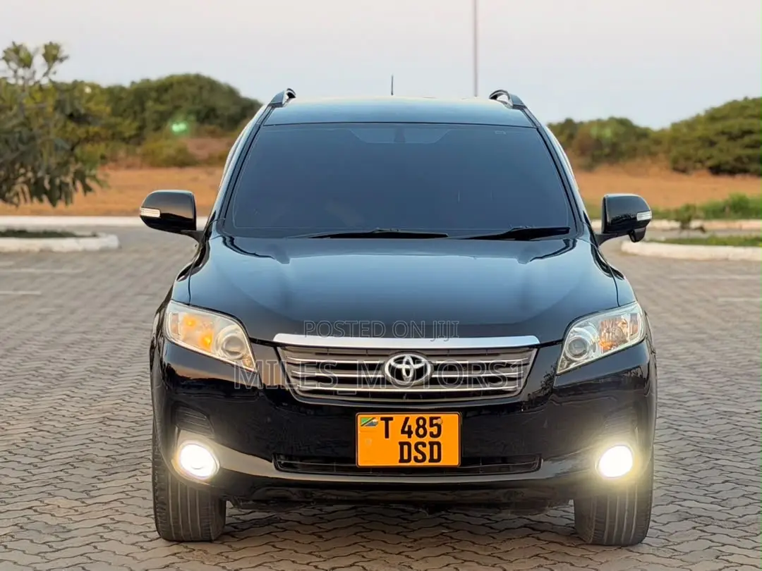 Toyota Vanguard 2010 Black