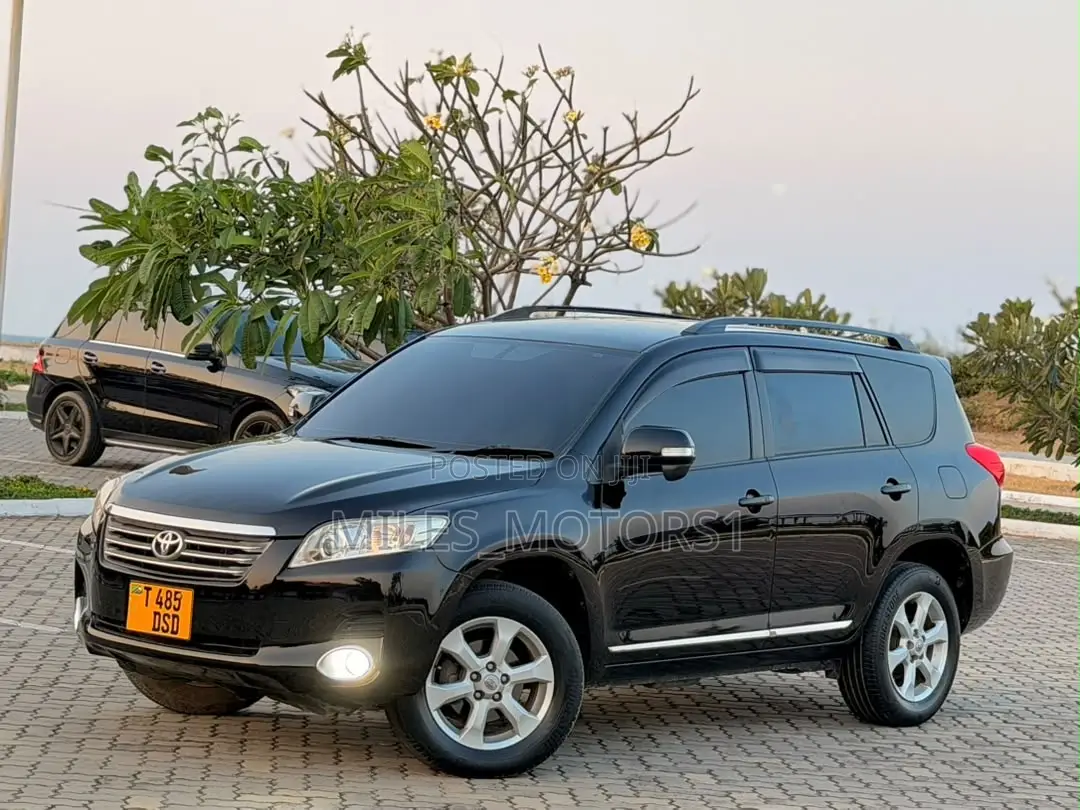 Toyota Vanguard 2010 Black