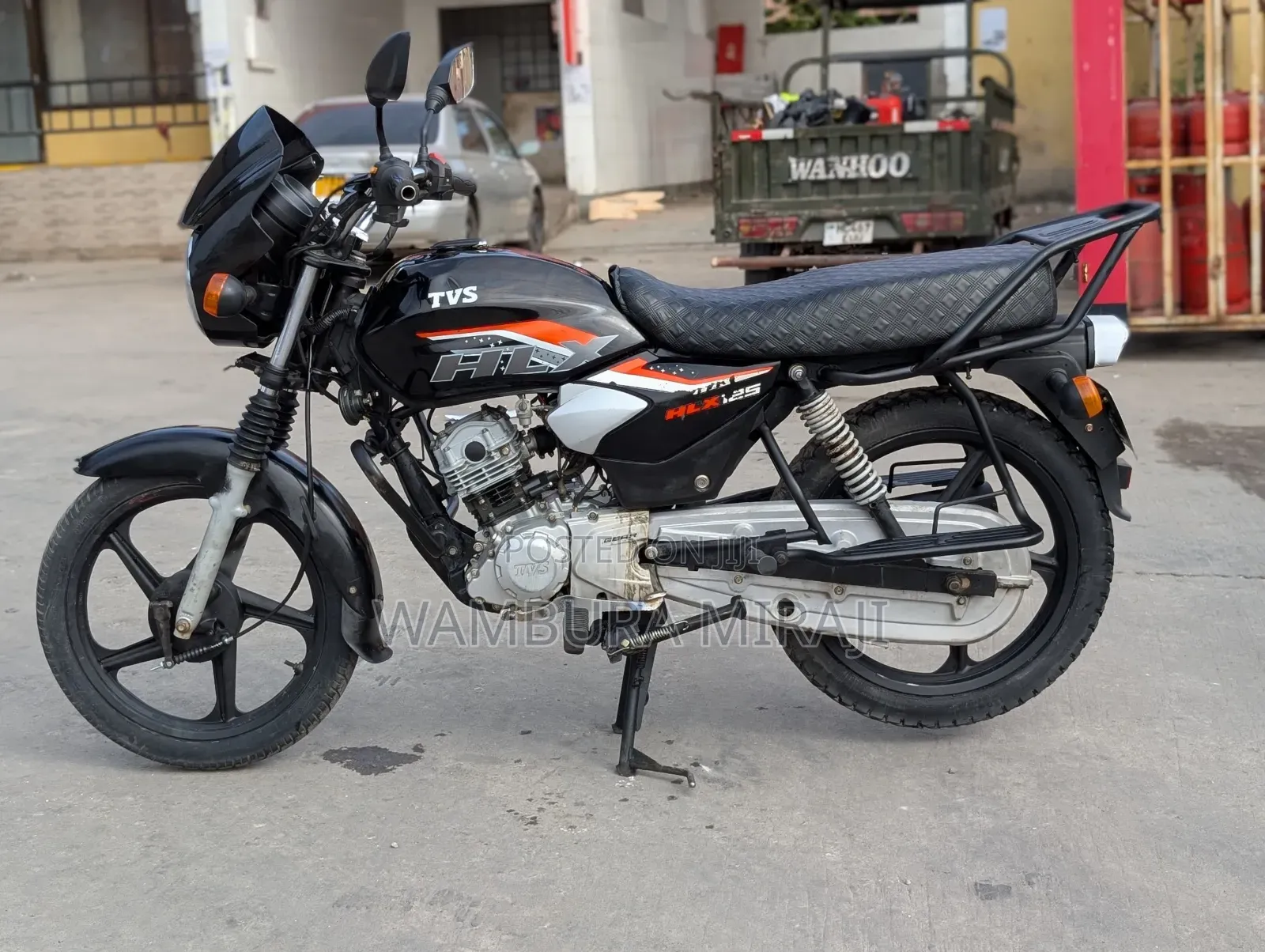TVS HLX 125 2025 Black