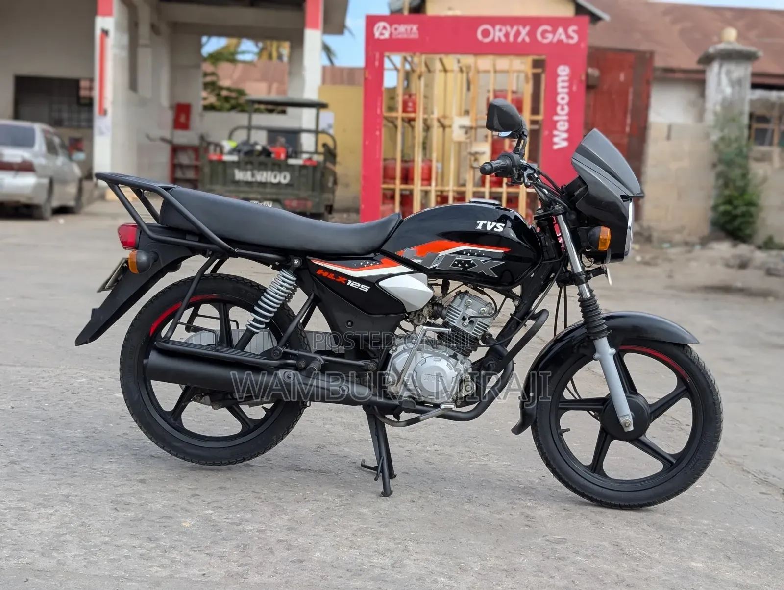 TVS HLX 125 2025 Black