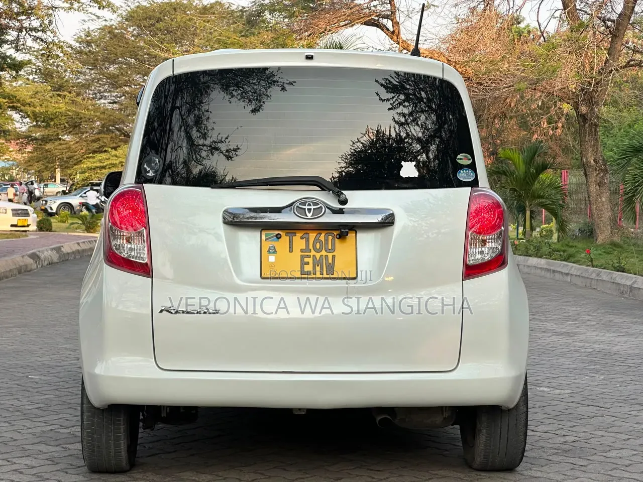 Toyota Ractis 2010 White