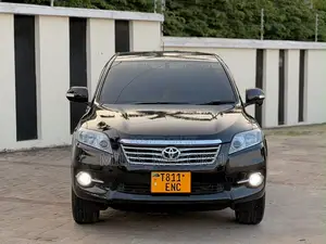 Toyota Vanguard 2011 Black