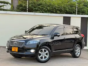 Toyota Vanguard 2011 Black