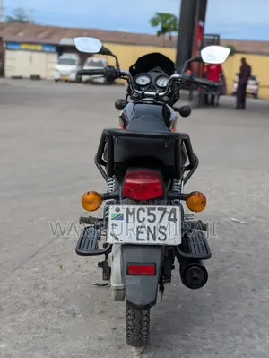 TVS HLX 125 2025 Black