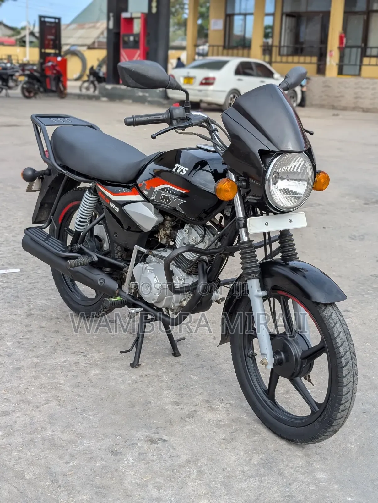 TVS HLX 125 2025 Black