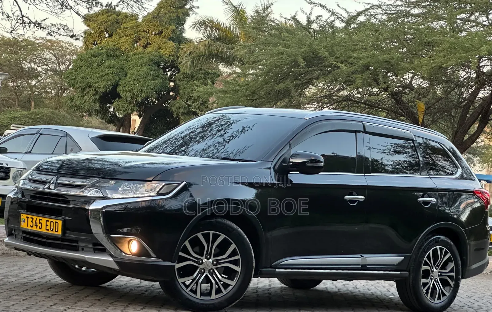 Mitsubishi Outlander 2015 Black