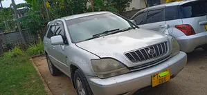 Toyota Harrier 2002 Silver