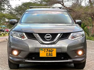 Nissan X-Trail 2017 Gray