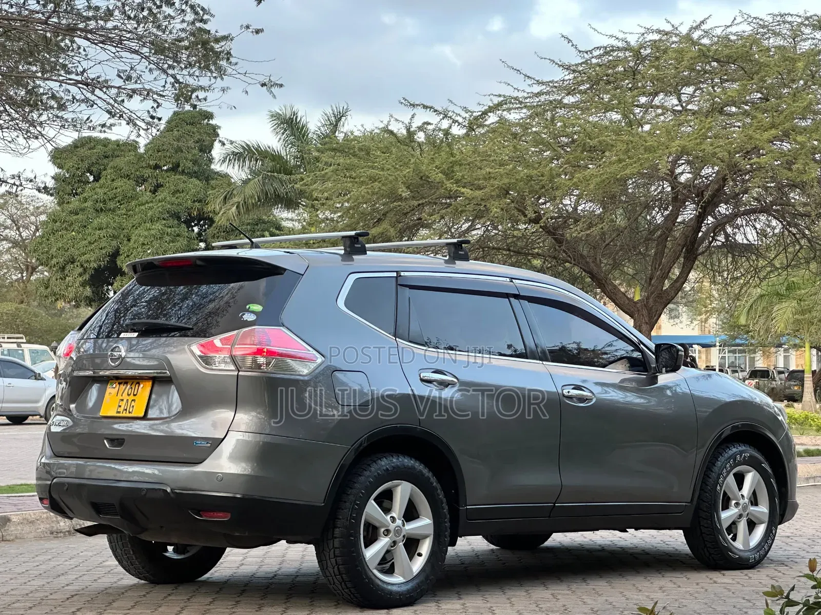 Nissan X-Trail 2017 Gray