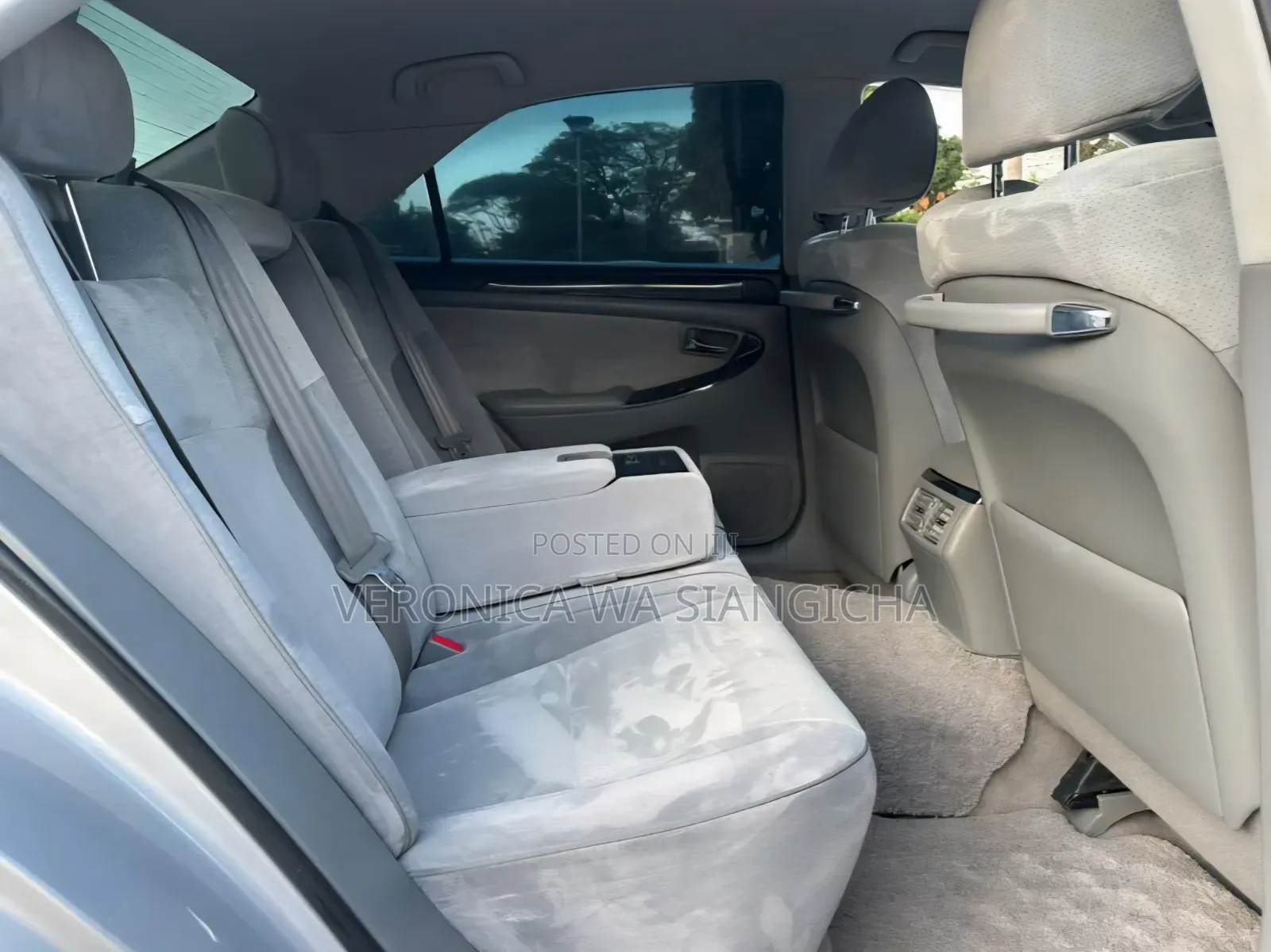Toyota Crown 2006 Silver