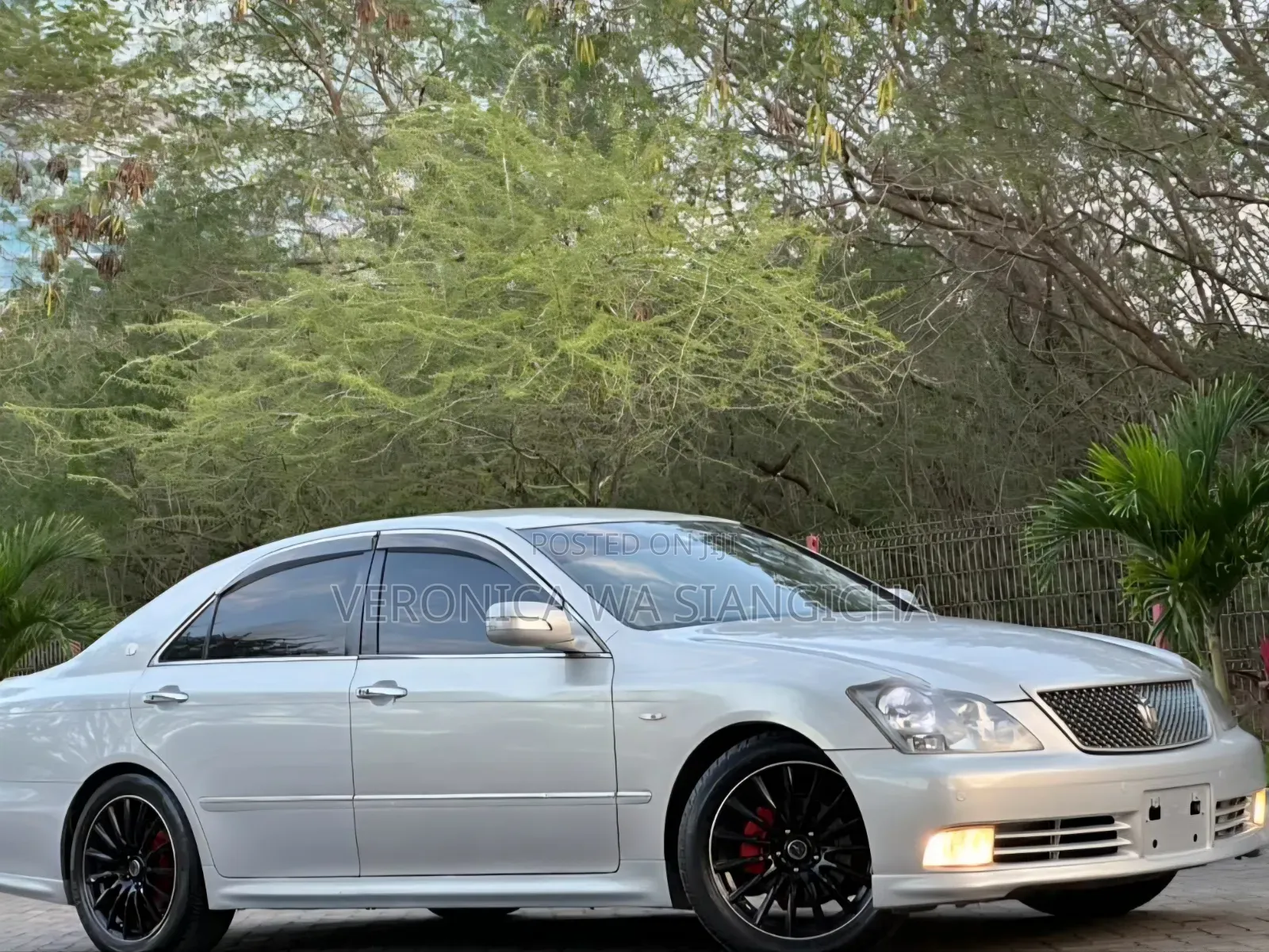 Toyota Crown 2006 Silver