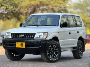 Toyota Land Cruiser Prado 2003 White