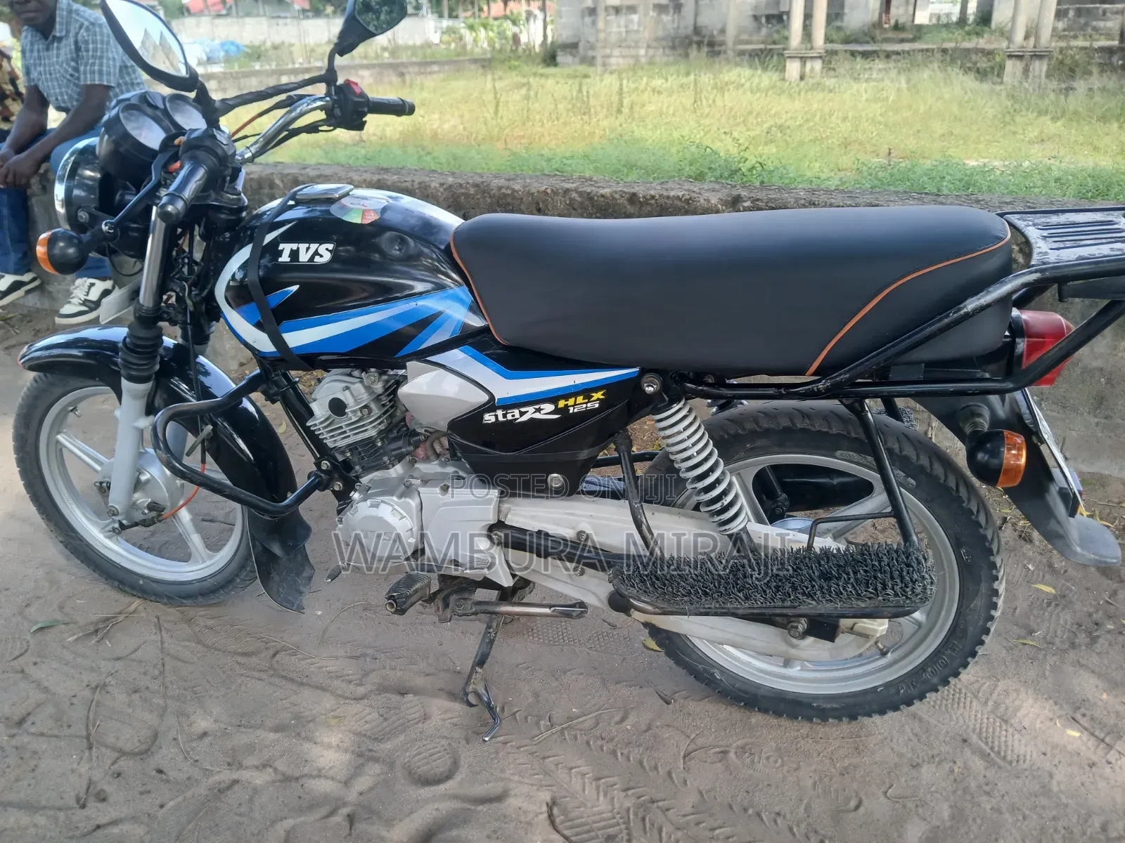 New TVS HLX 125 2025 Black