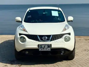Nissan Juke 2012 White