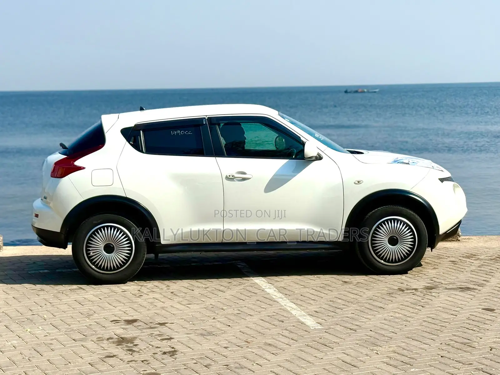 Nissan Juke 2012 White