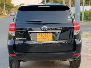 Toyota Vanguard 2010 Black