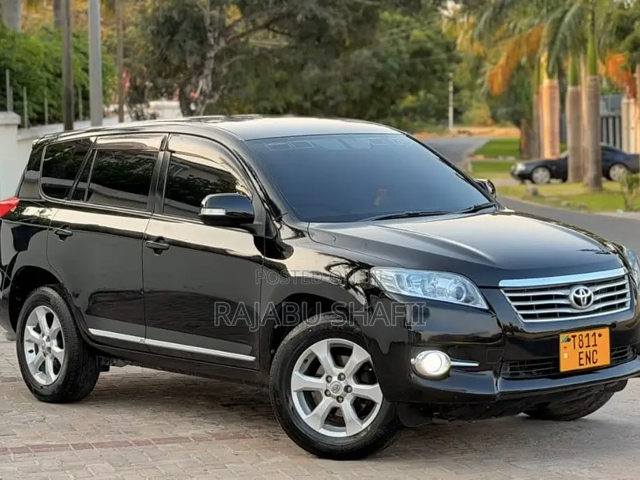 Toyota Vanguard 2010 Black