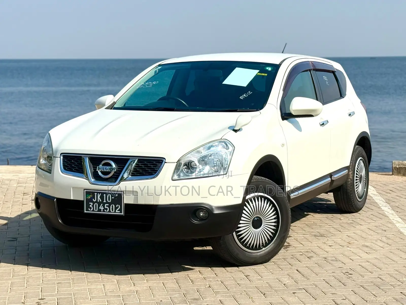 Nissan Dualis 2011 White