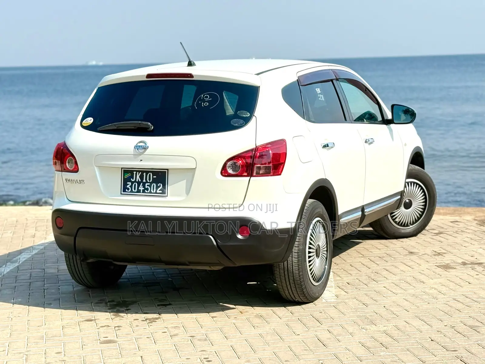 Nissan Dualis 2011 White