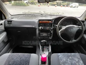 Toyota Carina 2000 Silver