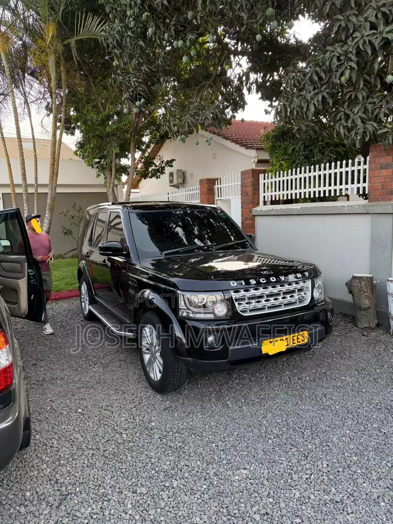 Land Rover Discovery 2015 Black