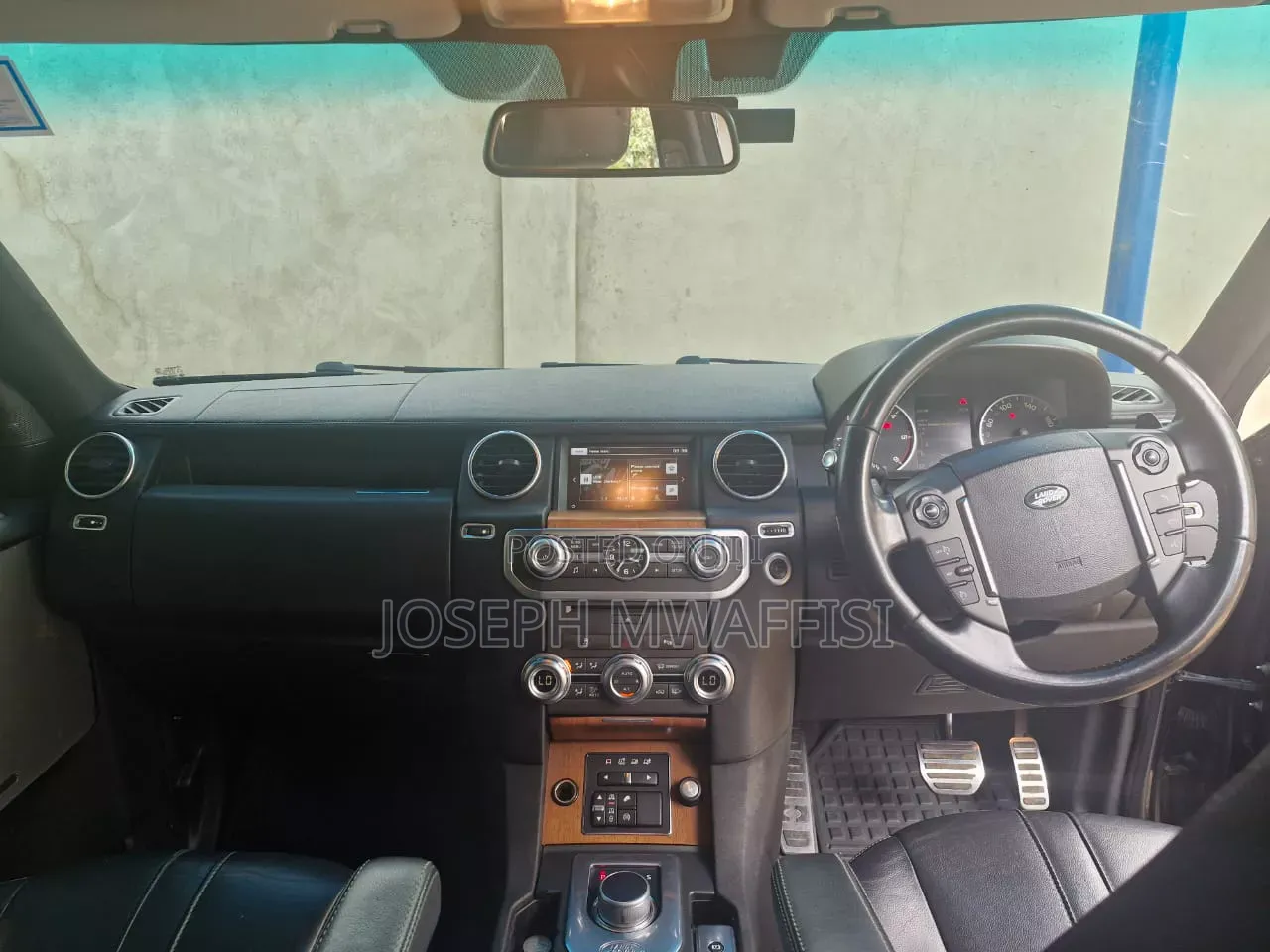Land Rover Discovery 2015 Black