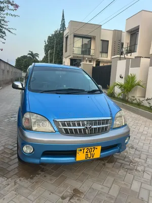 Toyota Nadia 2001 Blue