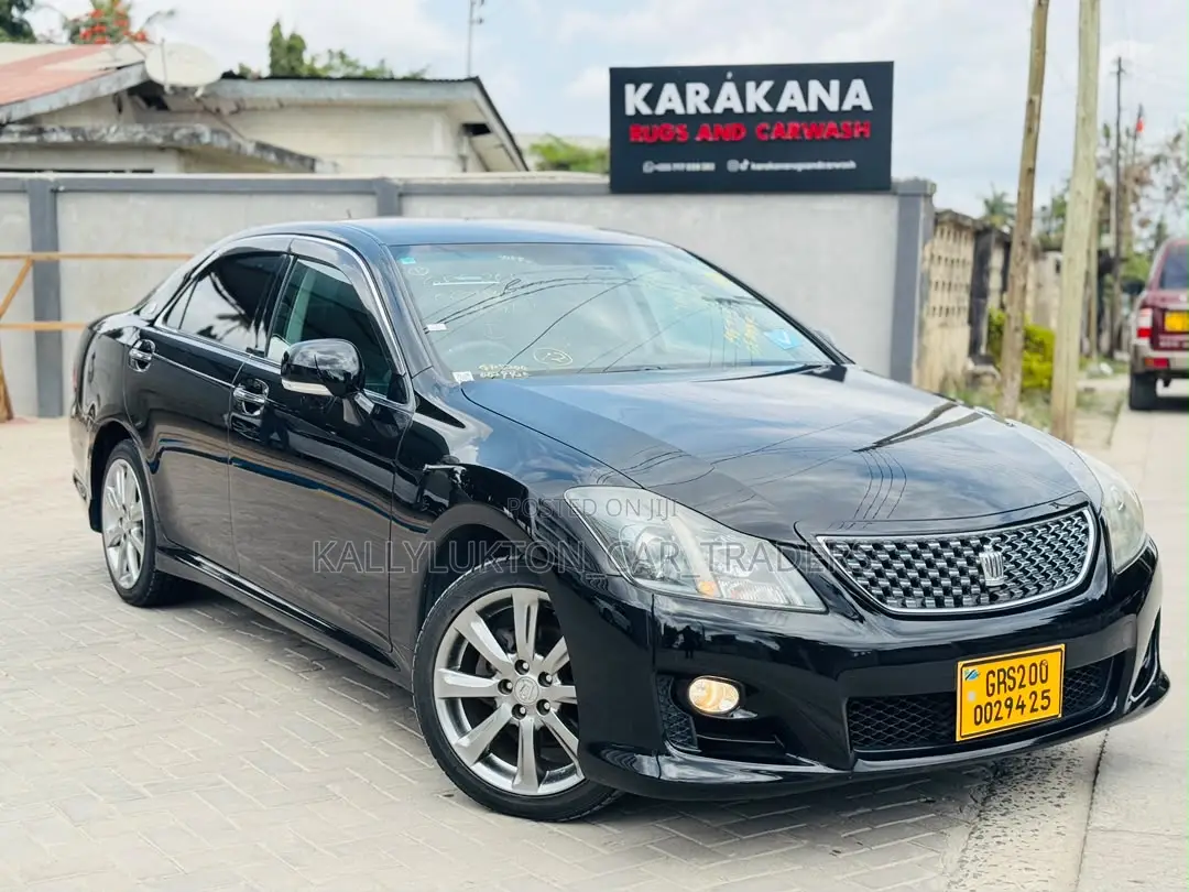 Toyota Crown 2009 Black