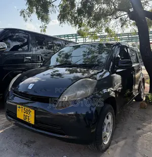 Toyota Passo 2004 Black