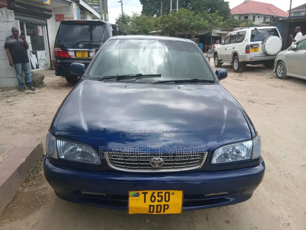 Toyota Corolla 2000 Blue