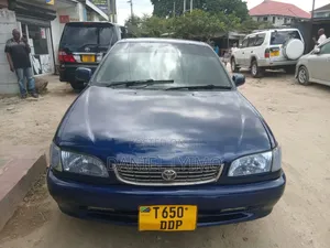Toyota Corolla 2000 Blue