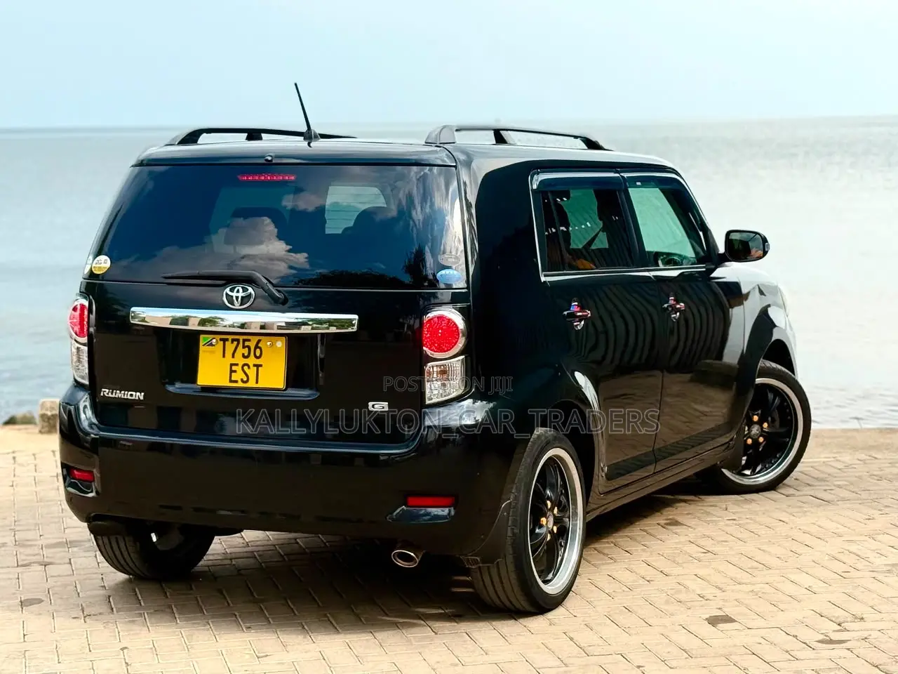 Toyota Corolla Rumion 2009 Black