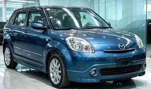 Mazda Verisa 2004 Blue