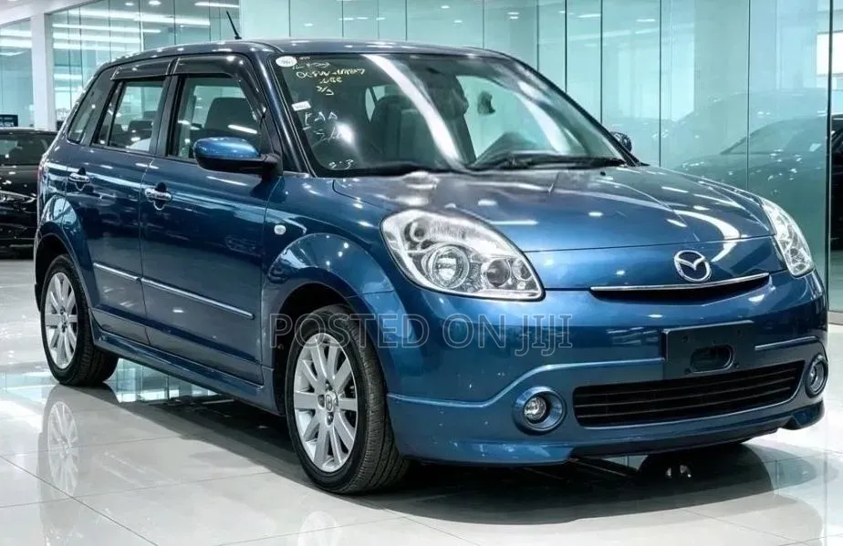 Mazda Verisa 2004 Blue