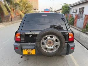 Toyota RAV4 1999 Black