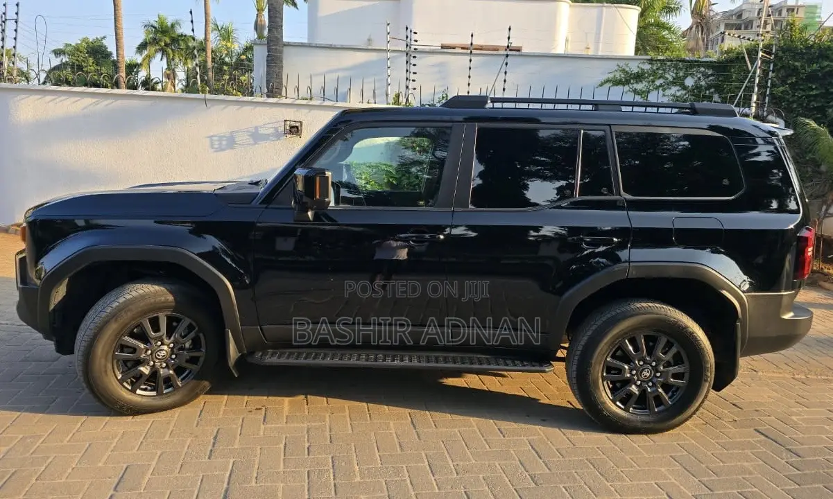 Toyota Land Cruiser LC250 2024 Matt Black