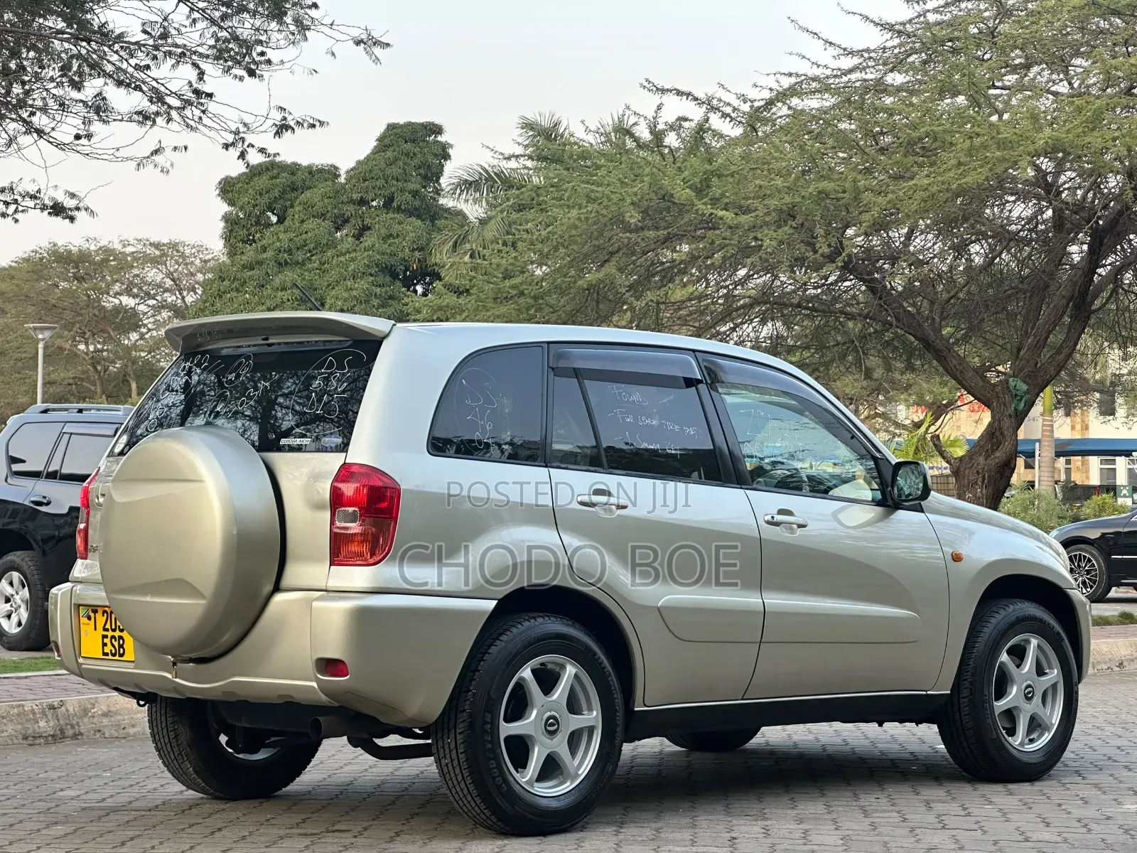 Toyota RAV4 Automatic 2003 Beige