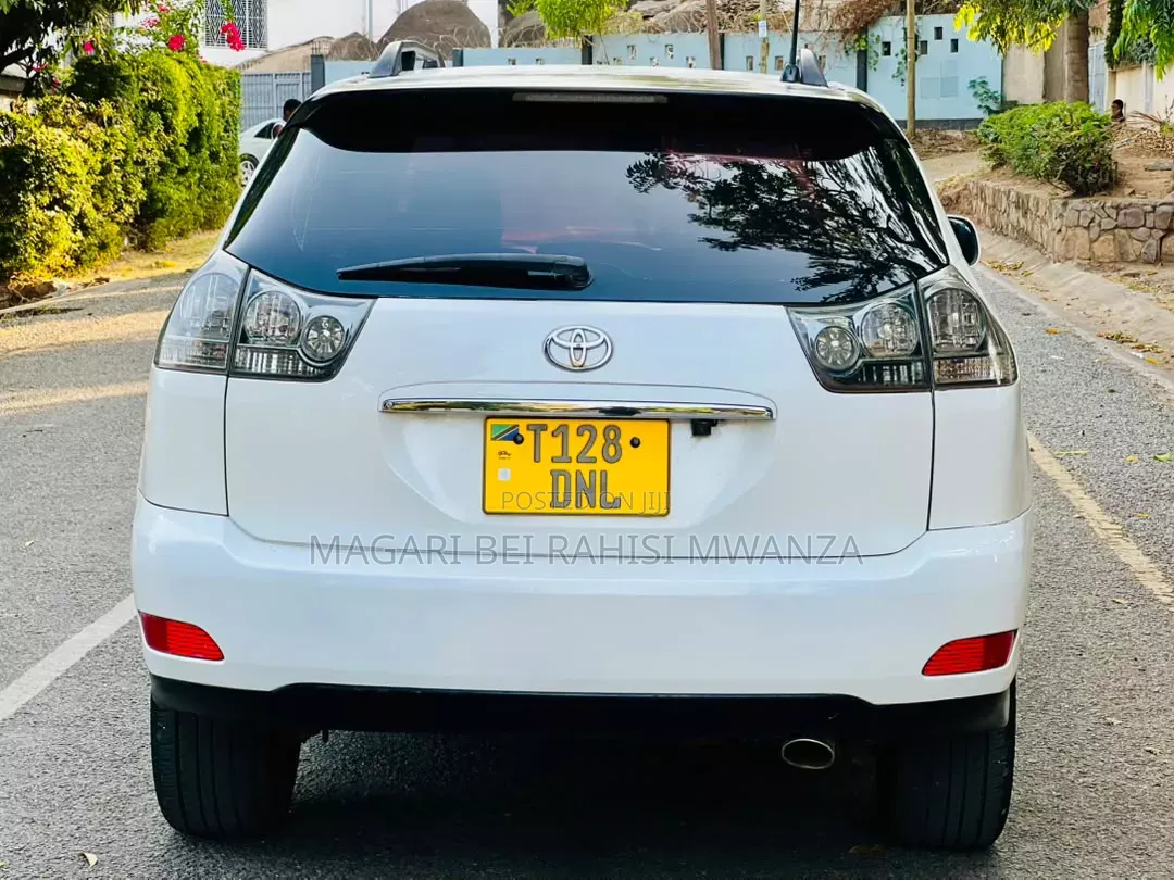 Toyota Harrier 2007 White