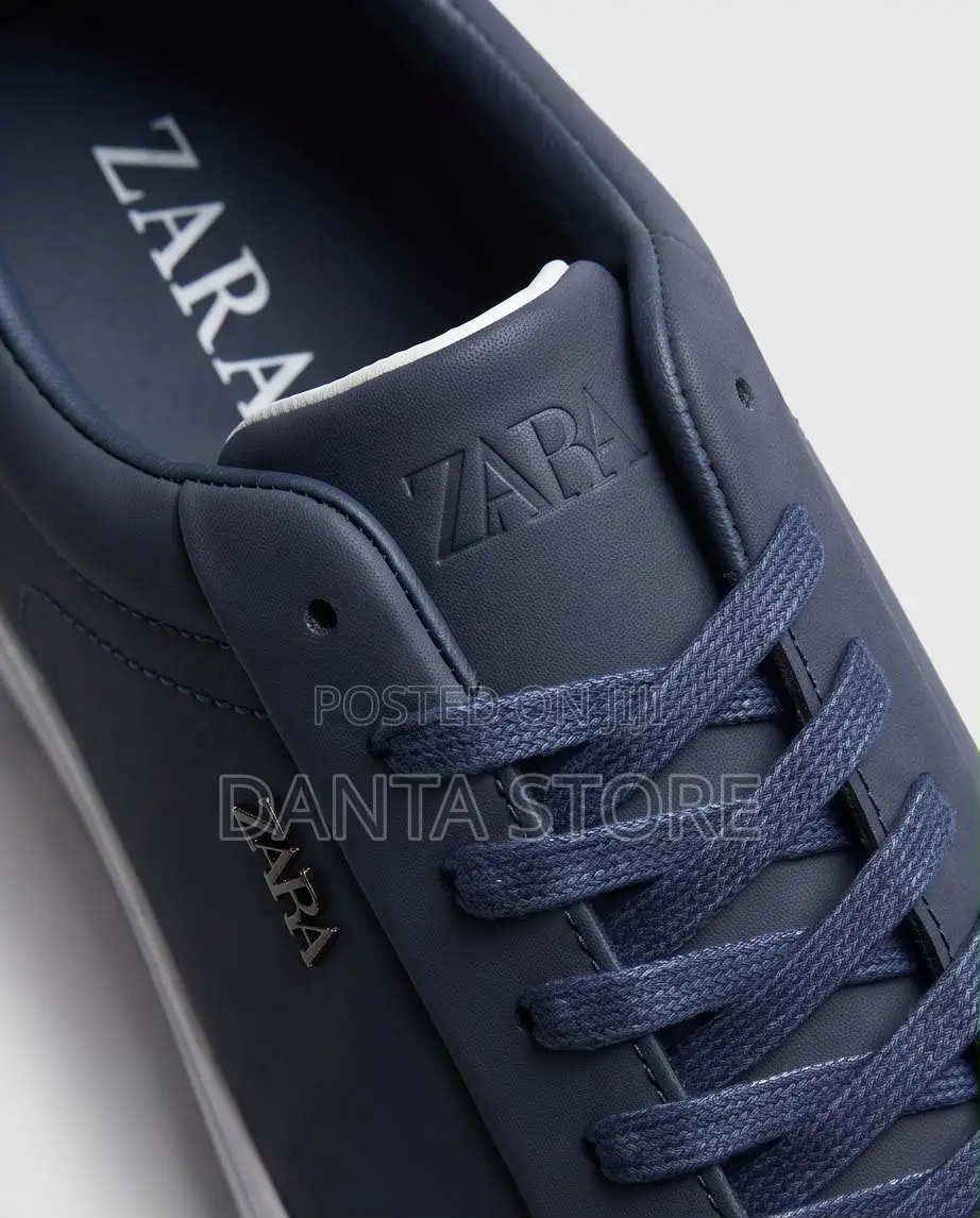 Minimalist Navy Blue Zara Sneakers